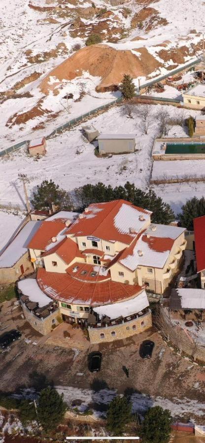 Chalets-Appartements Tourtite Ifrane  Buitenkant foto